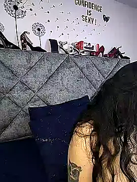 Shantey Laurent online show from 04.12.26