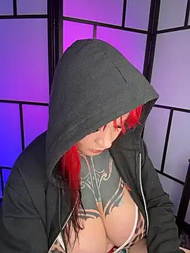 Snapshot of Sabien_DeMonia chatting on 05.14.26 Sabien DeMonia online show from 05.14.26