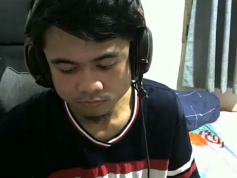 Snapshot of Kim0002 chatting on 09.08.25 Kim0002 online show from 09.08.25