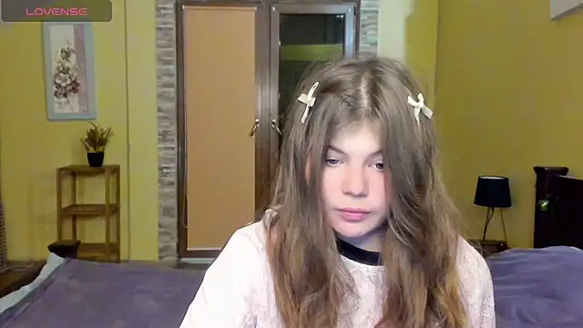 Lilly Jess online show from 10.27.25