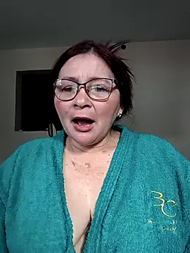 Snapshot of marfil_milf chatting on 04.18.26 marfil milf online show from 04.18.26