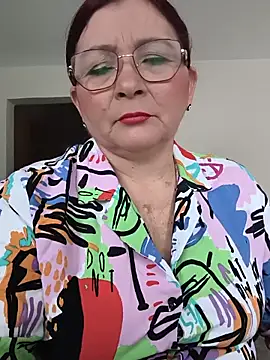 Snapshot of marfil_milf chatting on 05.17.26 marfil milf online show from 05.17.26