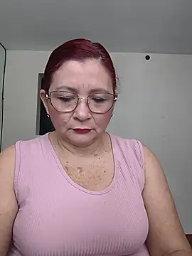 Snapshot of marfil_milf chatting on 07.11.26 marfil milf online show from 07.11.26