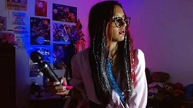 carolinerue online show from 11.23.25