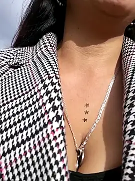 Misshot 01 online show from 10.06.25