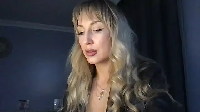 Snapshot of Pyrelissa chatting on 12.21.25 Pyrelissa online show from 12.21.25