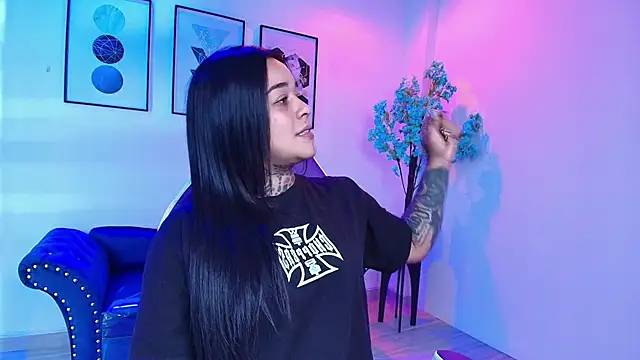 Black roseee online show from 03.21.26