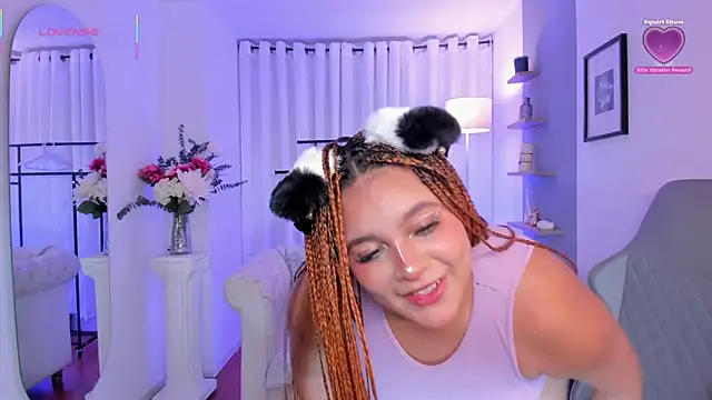 Snapshot of jhonson_karla chatting on 07.19.26 jhonson karla online show from 07.19.26