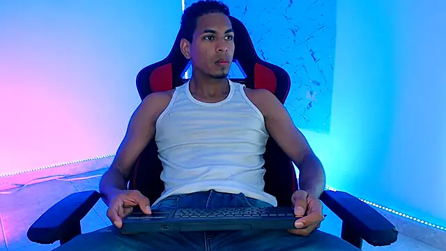 lorian vikel online show from 10.27.25