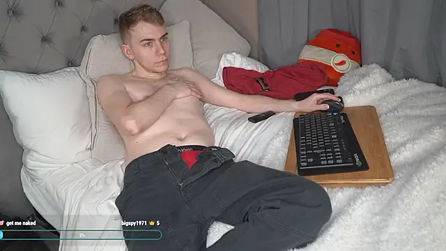 Snapshot of scottishtwink01 chatting on 03.19.26 scottishtwink01 online show from 03.19.26