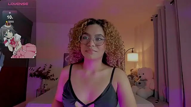Snapshot of OxanaFedorova1- chatting on 04.22.26 OxanaFedorova1- online show from 04.22.26