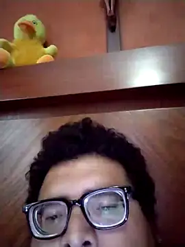 Snapshot of Santiagoqro85 chatting on 09.11.25 Santiagoqro85 online show from 09.11.25