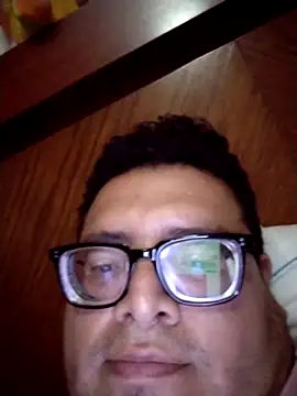 Snapshot of Santiagoqro85 chatting on 09.26.25 Santiagoqro85 online show from 09.26.25