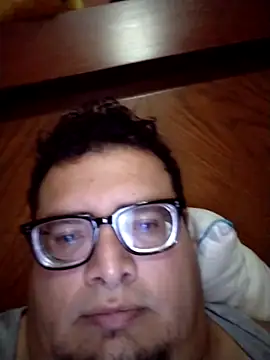Snapshot of Santiagoqro85 chatting on 10.03.25 Santiagoqro85 online show from 10.03.25