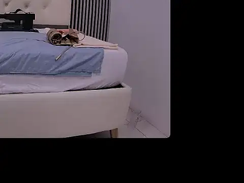 Snapshot of lia_carters chatting on 09.27.25 lia carters online show from 09.27.25