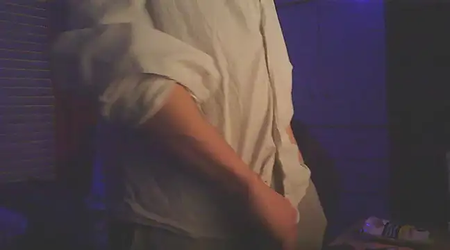 Snapshot of hlias420 chatting on 01.28.25 hlias420 online show from 01.28.25