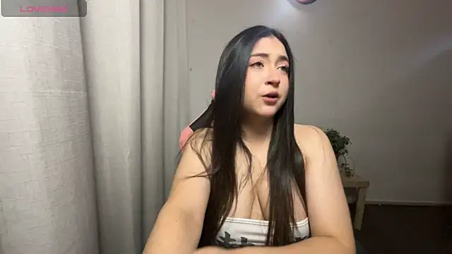 valentinauwu online show from 02.27.26