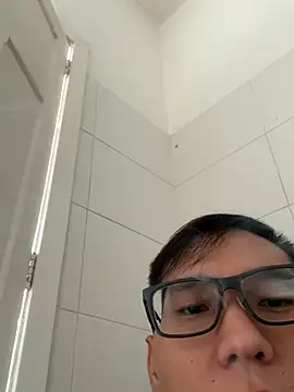 Snapshot of samuelcher chatting on 10.02.25 samuelcher online show from 10.02.25