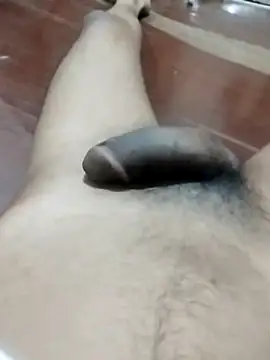 Snapshot of skylar_27 chatting on 10.04.25 skylar 27 online show from 10.04.25