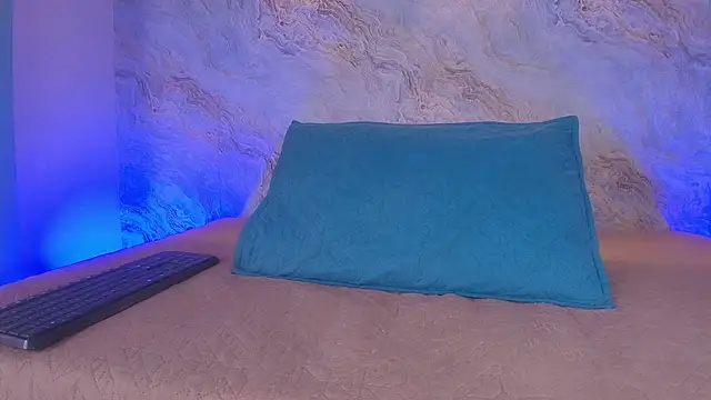 abbyrouss  online show from 11.14.25