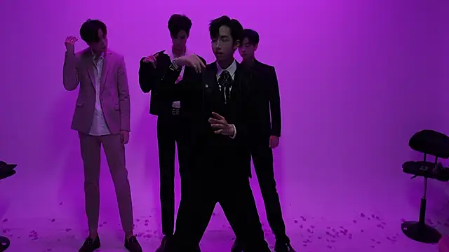 Snapshot of JL-sweetbaby1 chatting on 10.01.25 JL-sweetbaby1 online show from 10.01.25