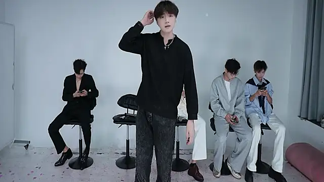 Snapshot of JL-sweetbaby1 chatting on 10.08.25 JL-sweetbaby1 online show from 10.08.25