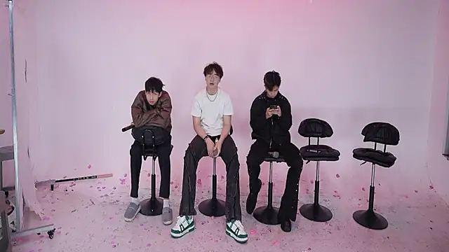 Snapshot of JL-sweetbaby1 chatting on 10.29.25 JL-sweetbaby1 online show from 10.29.25