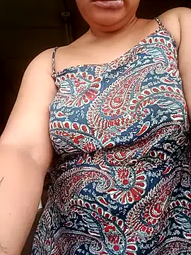 Snapshot of RedishCookiejar chatting on 10.12.25 RedishCookiejar online show from 10.12.25