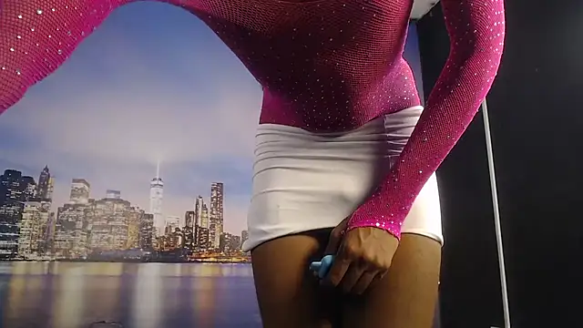 RiriCerchar online show from 10.07.25