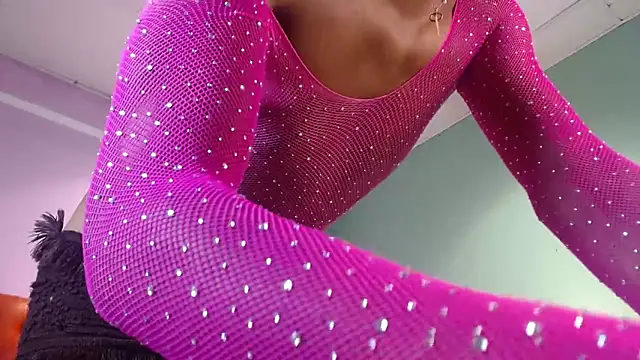 RiriCerchar online show from 10.12.25