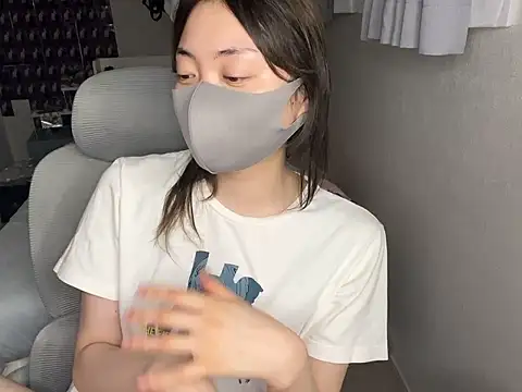 Snapshot of naginagisan chatting on 06.18.26 naginagisan online show from 06.18.26