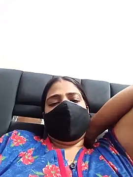 Snapshot of hottie_jenny9 chatting on 10.09.25 hottie jenny9 online show from 10.09.25