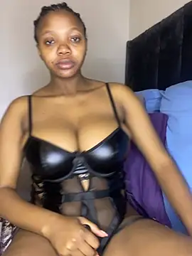 Snapshot of MilfBoobsxx chatting on 03.26.26 MilfBoobsxx online show from 03.26.26