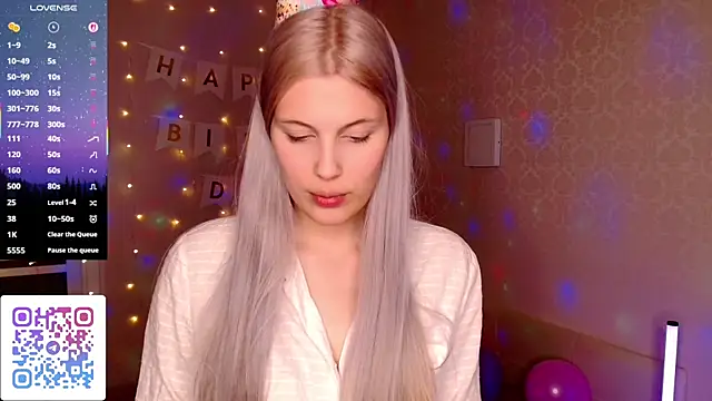 Larileya online show from 10.10.25