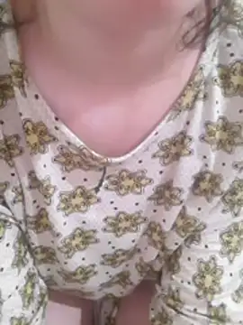 Snapshot of Lamya-dalo3a chatting on 10.24.25 Lamya-dalo3a online show from 10.24.25