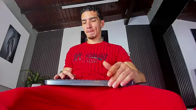 John Apolo1 online show from 09.26.25