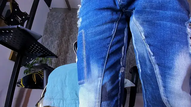 John Apolo1 online show from 10.07.25