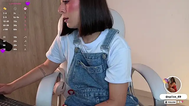 Snapshot of NatySpiice1 chatting on 01.15.26 NatySpiice1 online show from 01.15.26