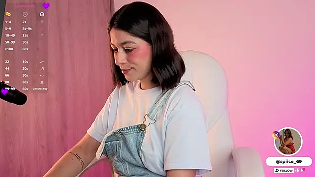 Snapshot of NatySpiice1 chatting on 01.18.26 NatySpiice1 online show from 01.18.26