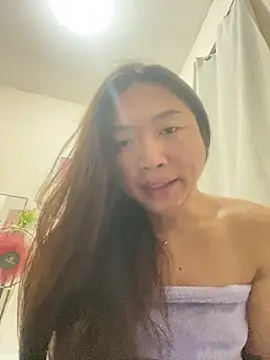 Snapshot of cassie_cakes chatting on 04.28.26 cassie cakes online show from 04.28.26