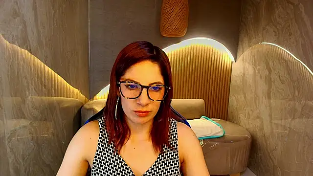 nadia r  online show from 06.24.26