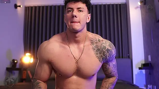 Snapshot of Thomas_Falcon chatting on 10.15.25 Thomas Falcon online show from 10.15.25