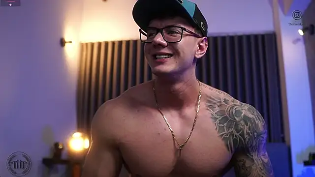 Snapshot of Thomas_Falcon chatting on 10.18.25 Thomas Falcon online show from 10.18.25