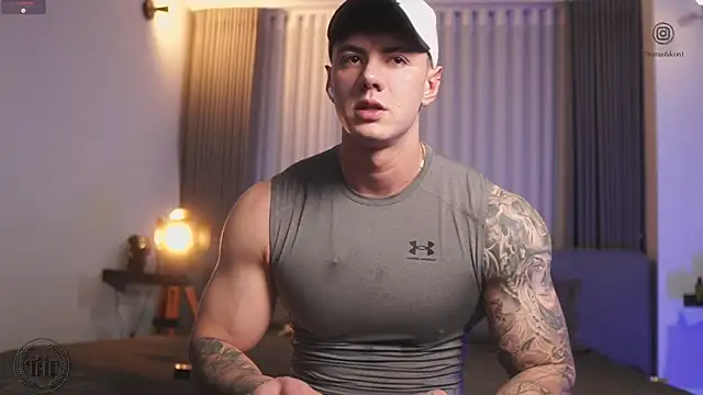 Snapshot of Thomas_Falcon chatting on 10.23.25 Thomas Falcon online show from 10.23.25