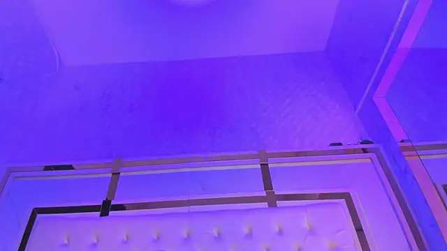 Snapshot of Cameron_Hearts chatting on 02.13.26 Cameron Hearts online show from 02.13.26