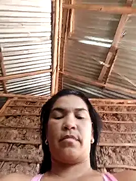 Snapshot of _gaviota_ chatting on 09.19.25 gaviota online show from 09.19.25