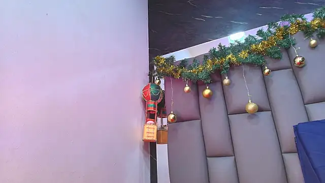 kissme luna online show from 12.15.25