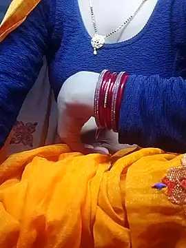 Snapshot of Aasha_devi05 chatting on 12.18.25 Aasha devi05 online show from 12.18.25
