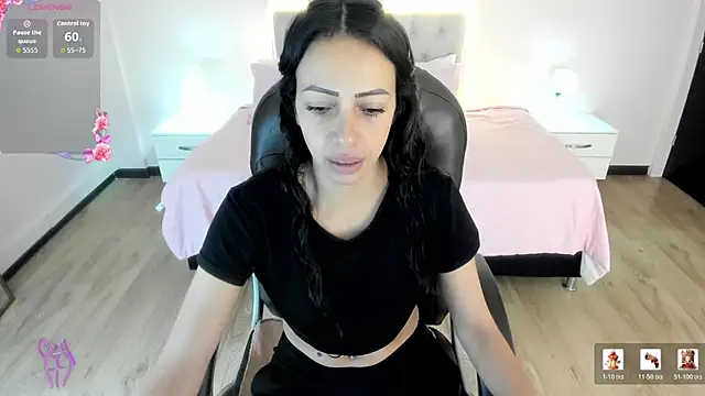 Mariam Lopez   online show from 04.18.26