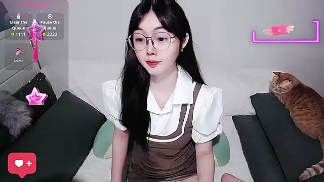 Snapshot of baby-yaya20 chatting on 06.15.26 baby-yaya20 online show from 06.15.26